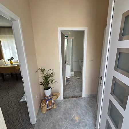 Apartmani Tome Apartment *